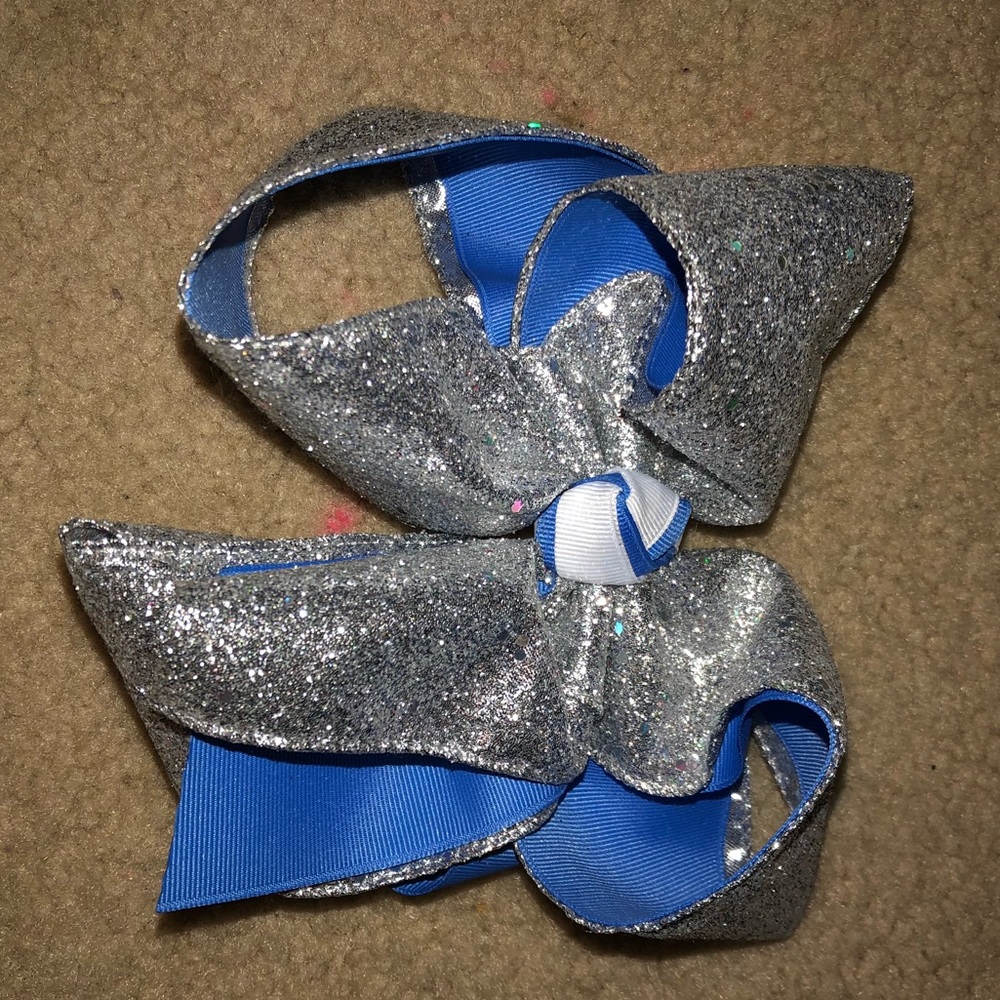 Hair bow